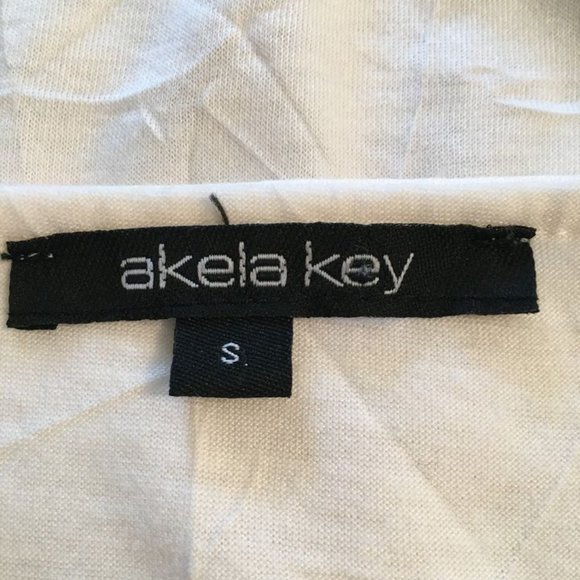 Akela Key Dress - Picture 9 of 9